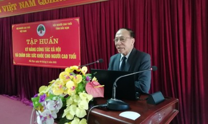 Trung ương Hội NCT Việt Nam bồi dưỡng kĩ năng công tác xã hội cho cán bộ Hội cơ sở