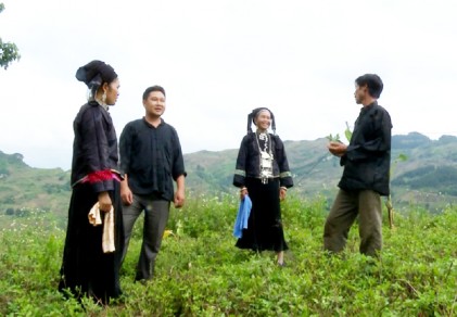 Người cao tuổi xã Nấm Lư, huyện Mường Khương, tỉnh Lào Cai: Tham gia bảo tồn phát huy Dân ca dân tộc Nùng Dín