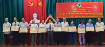 Hội NCT tỉnh Tiền Giang: Biểu dương cán bộ Hội NCT tiêu biểu giai đoạn 2015 - 2020