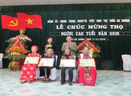 Hội NCT thị trấn An Dương, huyện An Dương, thành phố Hải Phòng: Tổ chức mừng thọ NCT nhân dịp Xuân Mậu Tuất