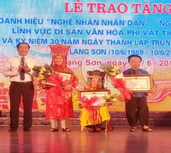 Tỉnh Lạng Sơn: 15 người cao tuổi được trao tặng danh hiệu hiệu Nghệ nhân nhân dân, Nghệ nhân ưu tú