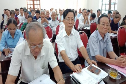 Hội NCT tỉnh Hà Tĩnh: Tập huấn Câu lạc bộ Liên thế hệ tự giúp nhau năm 2019