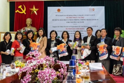 Quỹ Dân số Liên Hợp Quốc tại Việt Nam tài trợ đồ dùng bảo hộ phòng, chống dịch Covid-19 cho NCT
