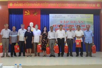 Trung ương Hội NCT Việt Nam: Tập huấn kĩ năng công tác xã hội đối với NCT tại tỉnh Quảng Bình