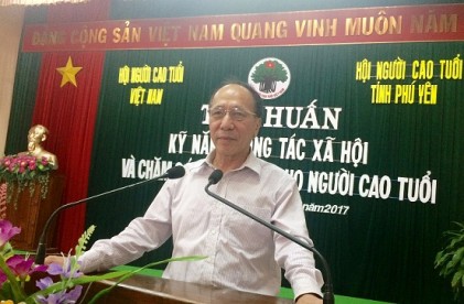 Trung ương Hội NCT Việt Nam: Tập huấn “Kỹ năng công tác xã hội và chăm sóc sức khỏe cho NCT” tại tỉnh Phú Yên