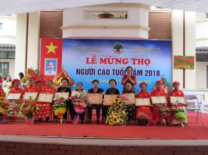 Quận Hồng Bàng, thành phố Hải Phòng tổ chức triển khai làm điểm Lễ mừng thọ cho NCT năm 2018