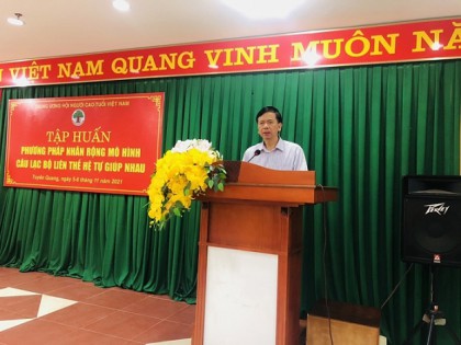 Hội NCT Việt Nam chú trọng bồi dưỡng kiến thức, nhân rộng mô hình CLB Liên thế hệ tự giúp nhau