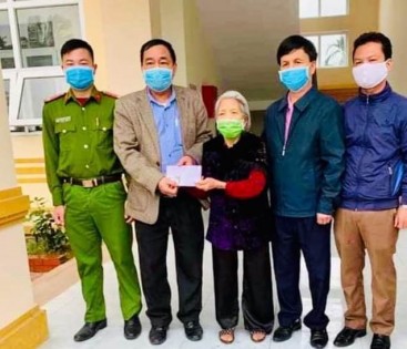 Người cao tuổi huyện Hương Sơn, tỉnh Hà Tĩnh: Chung tay phòng chống dịch Covid - 19