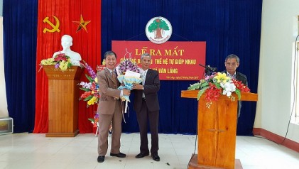  Xã Văn Lãng, huyện Yên Bình, tỉnh Yên Bái: Tổ chức Lễ ra mắt câu lạc bộ liên thế hệ tự giúp nhau