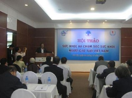 Chăm sóc sức khỏe thể chất người cao tuổi 