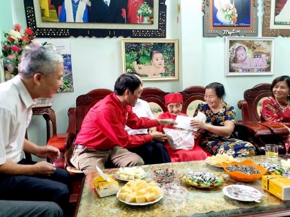 TP Lào Cai, tỉnh Lào Cai: Thăm, tặng quà NCT nhân Tháng hành động vì NCT Việt Nam năm 2020