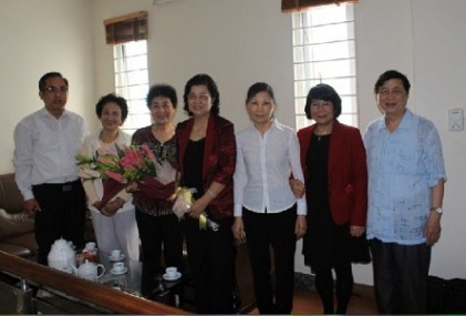 Trung ương Hội NCT chúc mừng các thày thuốc nhân Ngày thày thuốc Việt Nam