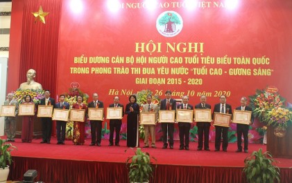 Trung ương Hội NCT Việt Nam: Biểu dương cán bộ Hội NCT tiêu biểu toàn quốc trong phong trào thi đua yêu nước “Tuổi cao - Gương sáng” giai đoạn 2015 - 2020