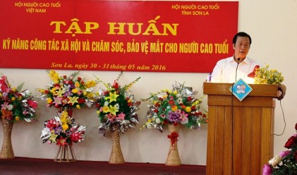 Trung ương Hội NCT Việt Nam: Tổ chức tập huấn “Kỹ năng công tác xã hội và chăm sóc, bảo vệ mắt người cao tuổi” tại tỉnh Sơn La