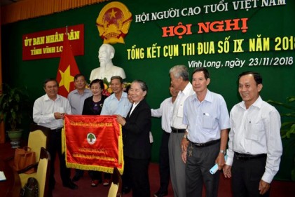 Giao ban Cụm thi đua số IX năm 2018: Phát huy tốt vai trò Hội NCT trong các lĩnh vực