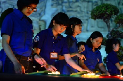 TP.Hồ Chí Minh: Thắp nến tri ân các các anh hùng liệt sĩ 
