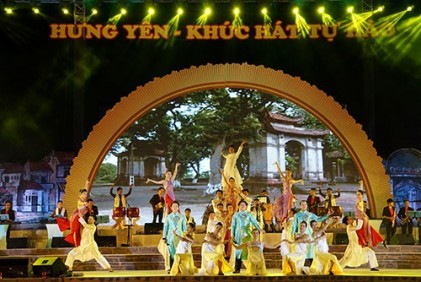 Kỷ niệm 100 năm Ngày sinh Tổng Bí thư Nguyễn Văn Linh: 'Hưng Yên - Khúc hát tự hào' 