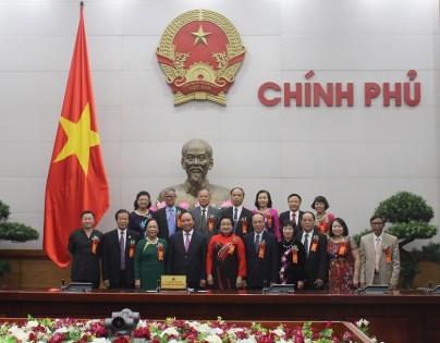 Thủ tướng Chính phủ Nguyễn Xuân Phúc gặp mặt đoàn đại biểu Trung ương Hội NCT Việt Nam và đại biểu NCT tiêu biểu Thủ đô Hà Nội