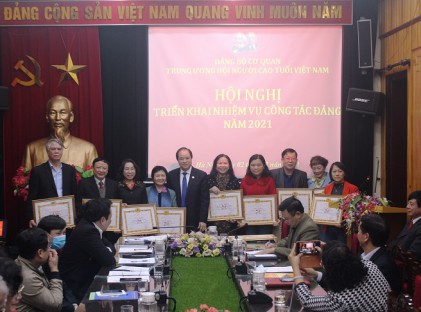 Đảng bộ, Công đoàn Cơ quan Trung ương Hội NCT Việt Nam: Tổng kết công tác năm 2020, triển khai nhiệm vụ năm 2021