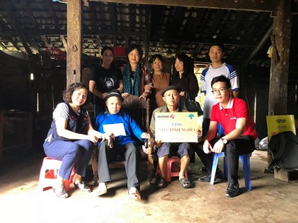 Quỹ chăm sóc NCT Việt Nam: Chia sẻ với đồng bào lũ lụt tại Hà Giang