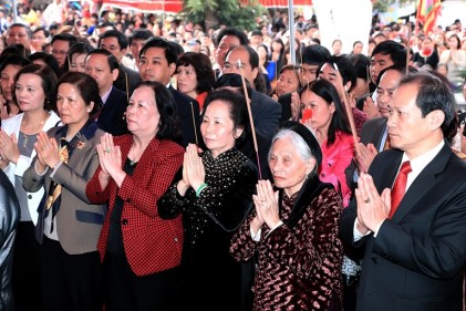 Phó Chủ tịch nước Nguyễn Thị Doan dự lễ kỷ niệm 1974 năm khởi nghĩa Hai Bà Trưng 