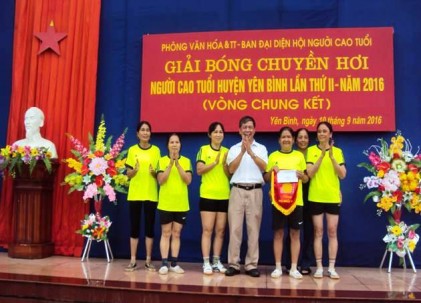 Huyện Yên Bình, tỉnh Yên Bái: Tổ chức Giải bóng chuyền hơi NCT lần thứ II năm 2016