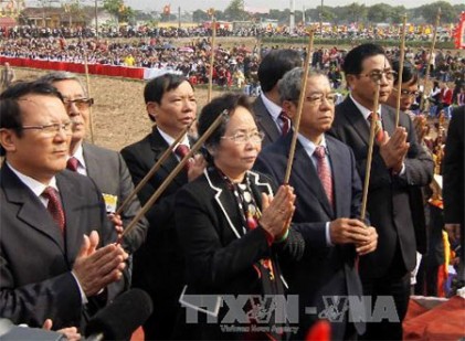 Đông đảo người dân tham dự Lễ hội Tịch điền – Đọi Sơn 