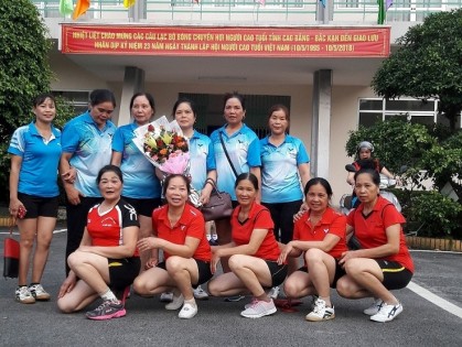 Hội NCT tỉnh Cao Bằng và Bắc Kạn: Tổ chức giao lưu bóng chuyền hơi NCT